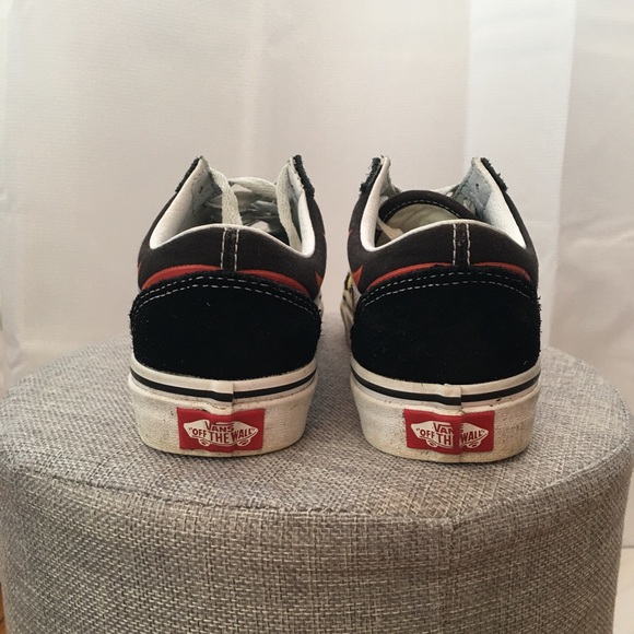 Vans - Picture 2 of 5